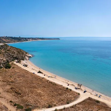 Peach Villa Katelios